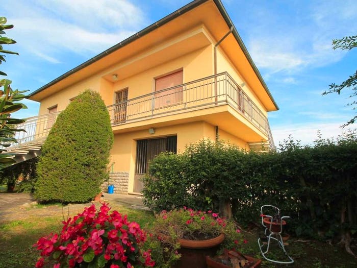 Casa con 6 locali in vendita in Via Salvo D'Acquisto, Ponte a Elsa Brusciana, Empoli