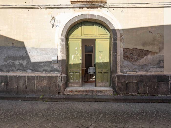 Appartamento trilocale in vendita in Via Marzulli, Centro Storico, Acireale