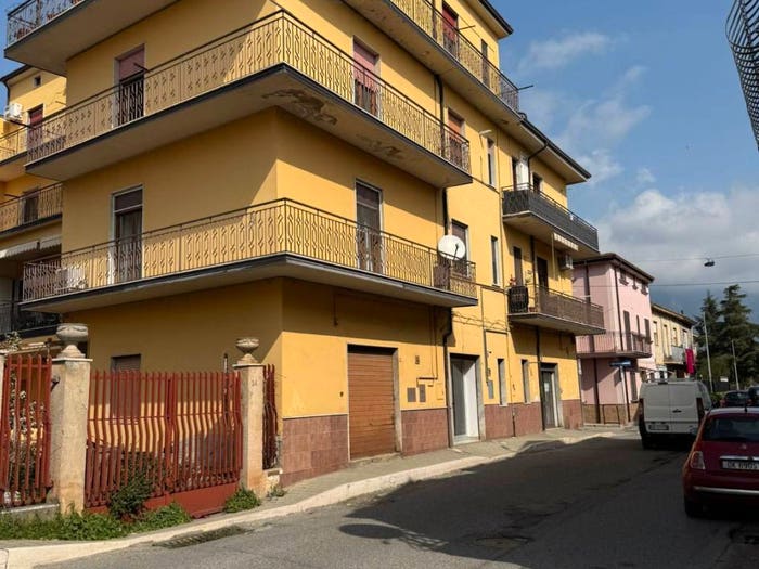 Appartamento quadrilocale in vendita in Via dell'Artigianato, Centro, Castrovillari