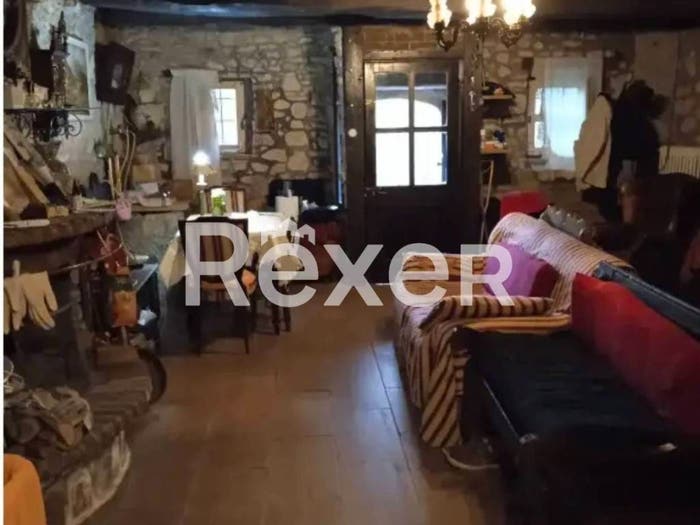 Casa con 6 locali in vendita in SP, San Pietro Avellana