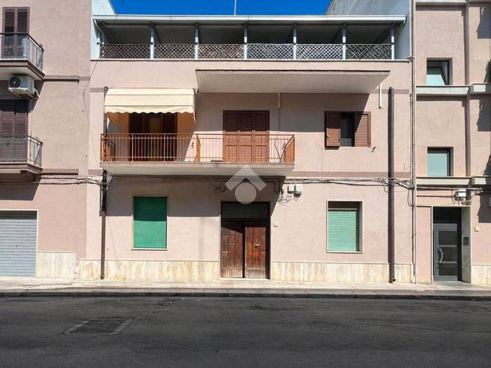 Appartamento trilocale in vendita in Via Romolo, Commenda, Brindisi