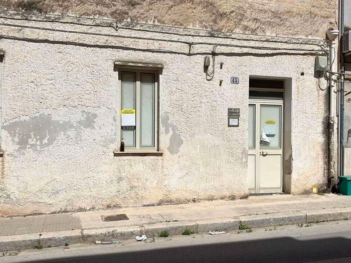 Appartamento trilocale in vendita in Via Ugo Foscolo, Centro, Paceco