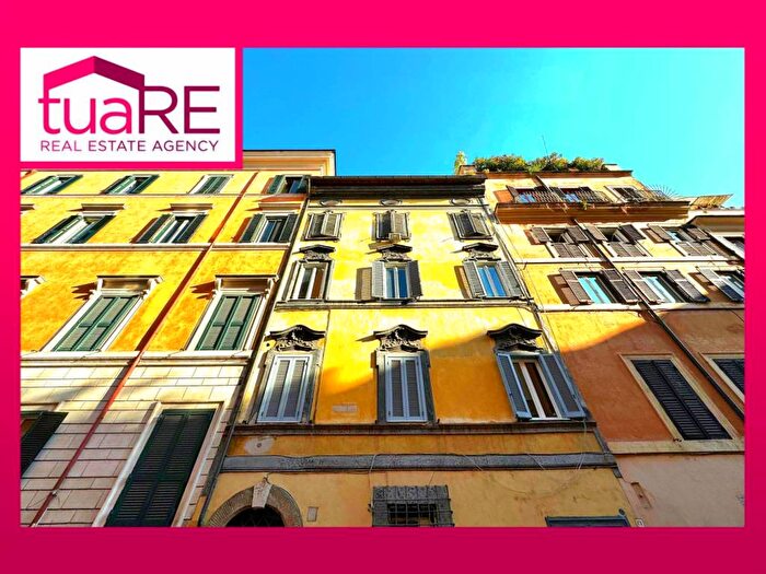 Appartamento trilocale in vendita in Via Rasella, Barberini, Roma