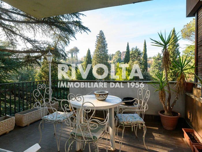 Appartamento con 6 locali in vendita in Via della Camilluccia, Camilluccia Farnesina, Roma
