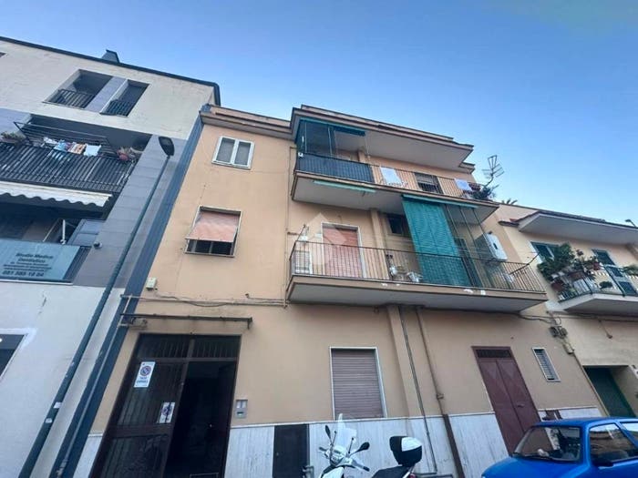 Appartamento trilocale in vendita in Traversa campano, Piscinola, Napoli