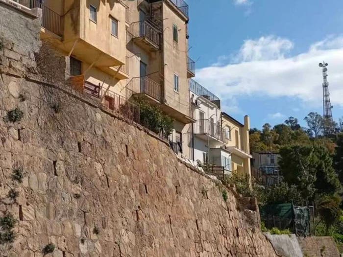 Appartamento quadrilocale in vendita in Via Stazione Isolamento, Centro, Caltagirone