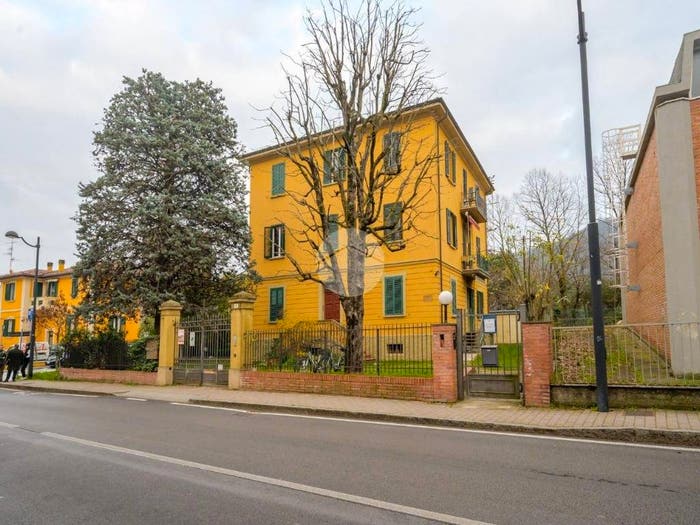 Appartamento trilocale in vendita in Via G Garibaldi, Centro Garibaldi, Casalecchio di Reno