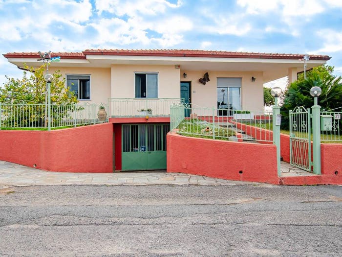 Casa con 5 locali in vendita in Via Iride, Zona Collinare, Bordighera