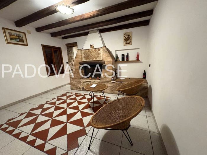 Casa trilocale in vendita in Galzignano, Galzignano Terme
