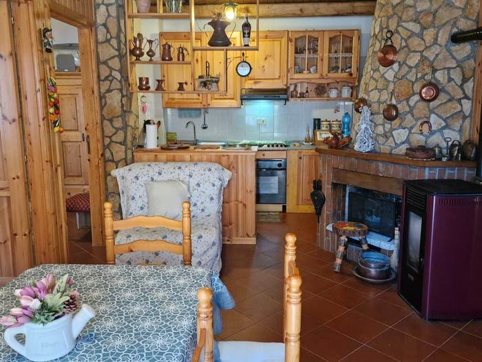 Appartamento trilocale in vendita in Via Caduti di Via Fani, Centro, Cappadocia