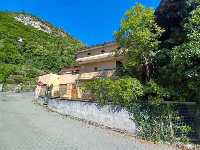Casa quadrilocale in vendita in Umberto I', Quincinetto