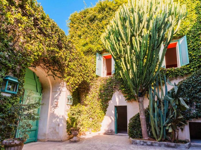 Casa con 6 locali in vendita in via Casamassella, Centro, Uggiano la Chiesa