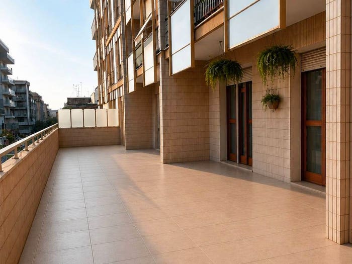 Appartamento con 5 locali in vendita in Via Cesare Battisti, Mazzini, Lecce
