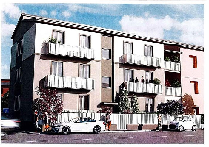 Appartamento quadrilocale in vendita in Via Veneto, Piacenza