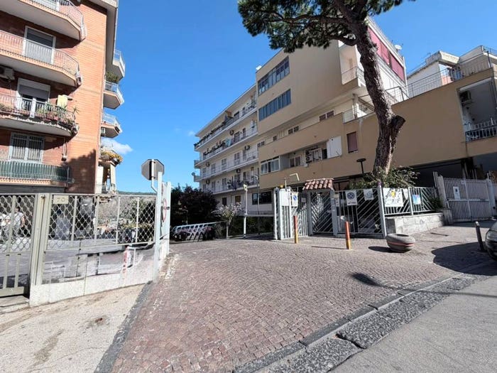 Appartamento monolocale in vendita in Via Michelangelo da Caravaggio, Fuorigrotta, Napoli