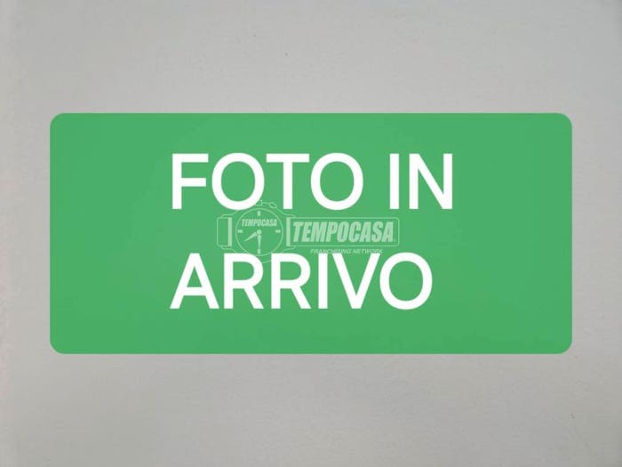 Appartamento trilocale in vendita in Via Ballarati, Sacconago, Busto Arsizio