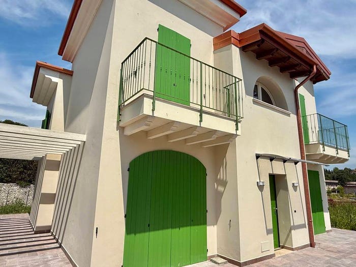 Casa con 5 locali in vendita in Via Pigozzere, Solferino