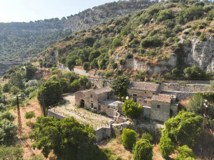 Casa quadrilocale in vendita in Via Fiumara, Modica Bassa, Modica