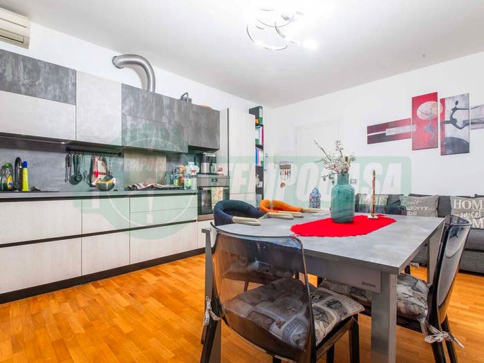 Appartamento trilocale in vendita in Via Prima Strada, Centro, Lainate