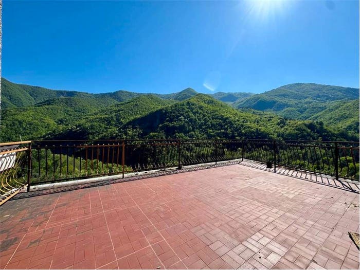 Casa con 6 locali in vendita in Via San Lorenzo, Acquetico, Pieve di Teco