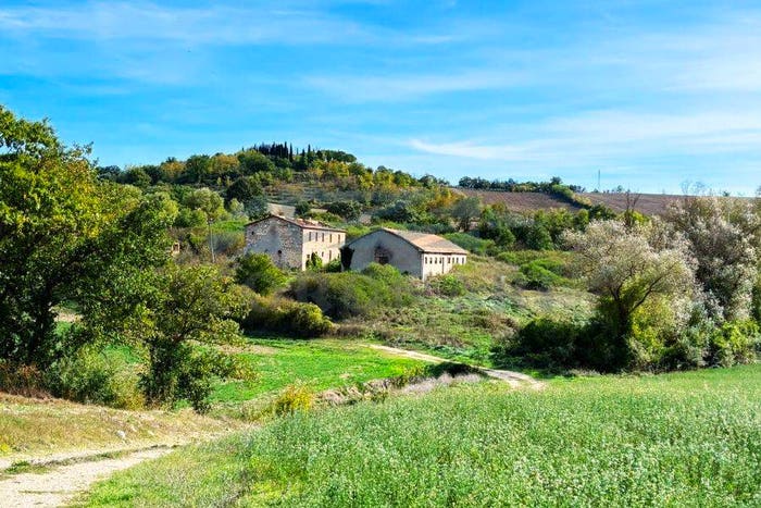 Casa con 6 locali in vendita in Vocabolo Milani, Avigliano Umbro