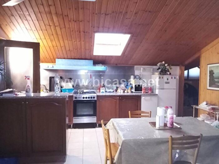 Appartamento con 5 locali in vendita in via risara, Chiusa Ginestreto, Montelabbate
