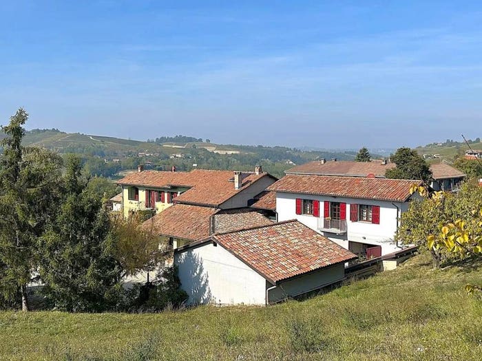 Casa con 6 locali in vendita in Costigliole d'Asti