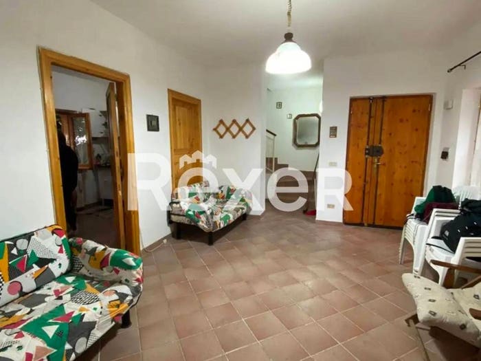 Casa trilocale in vendita in Villaggio Racise, Taverna