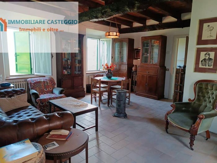Appartamento quadrilocale in vendita in piazza vittorio veneto, Centro, Montalto Pavese