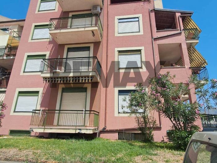 Appartamento monolocale in vendita in via Pietrenere, Porticato, GiardiniNaxos