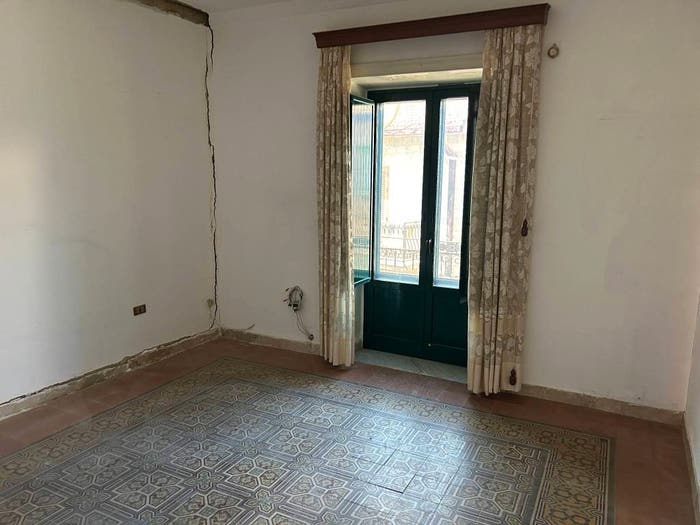 Casa con 6 locali in vendita in Via Messineo C, Centro, Bompietro