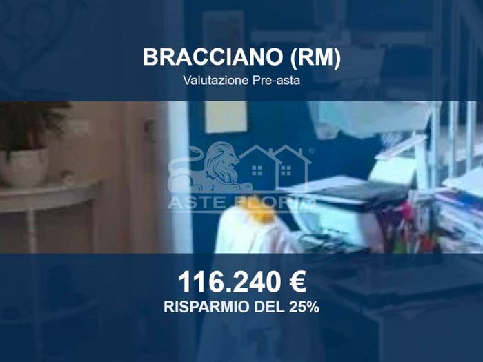 Casa con 6 locali in vendita in Via San Celso, Cappuccini, Bracciano
