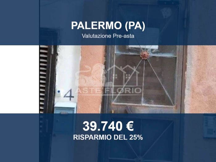 Appartamento quadrilocale in vendita in Via Maestro Cristofaro, Centro Storico, Palermo