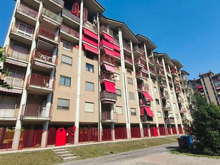 Appartamento con 6 locali in vendita in Via Pallavicino, Nichelino