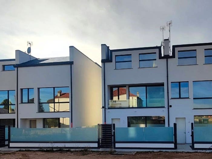 Appartamento quadrilocale in vendita in Via Addolorata, Centro, Carugo