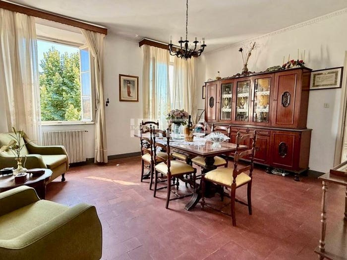 Casa con 6 locali in vendita in Via dei Lippi, Verciano Guamo, Capannori