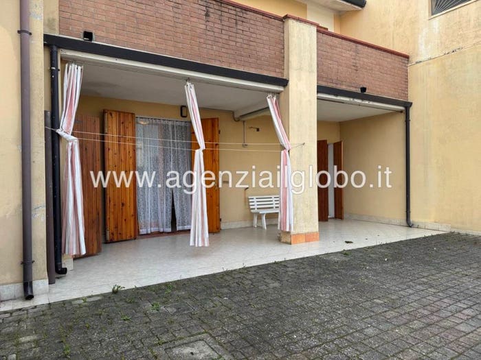 Casa quadrilocale in vendita in Viale Germania, Lido delle Nazioni, Comacchio