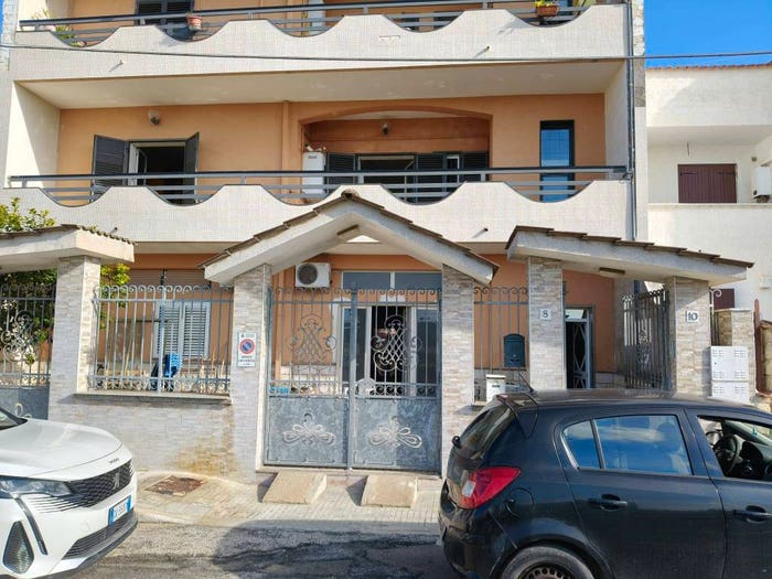 Appartamento trilocale in vendita in Via Ugo Foscolo, Monteiasi
