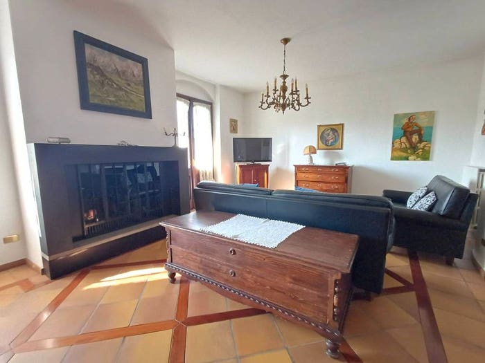 Appartamento quadrilocale in vendita in Via Magenta, Cividate al Piano