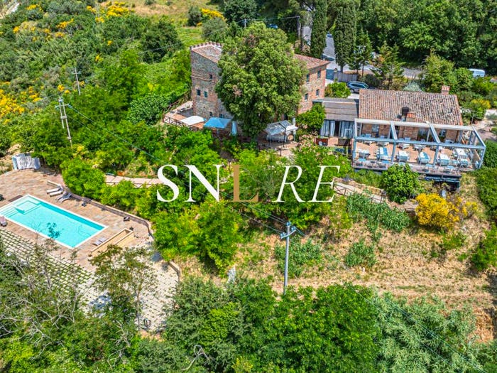 Casa con 6 locali in vendita in Vocabolo Il Poggio, Città della Pieve