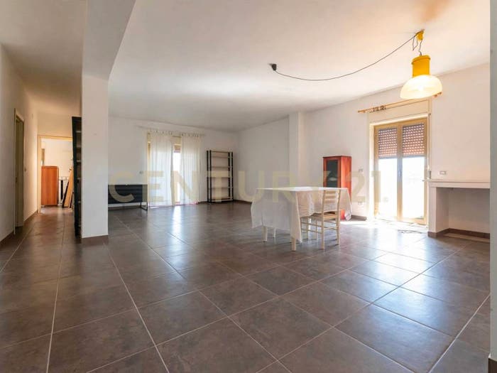 Casa con 6 locali in vendita in VIA DANUBIO, Palazzolo, Belpasso
