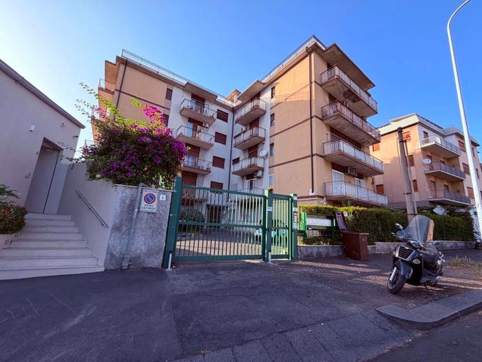 Appartamento con 6 locali in vendita in Via Giovanni Grasso, Nuovalucello Leonardo Da Vinci, Catania