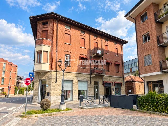 Appartamento trilocale in vendita in Piazza della Repubblica, Centro, Castellamonte