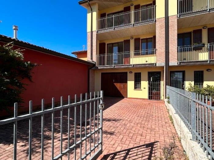 Casa quadrilocale in vendita in Via Salvatore Quasimodo, Centro, Castelnovo di Sotto
