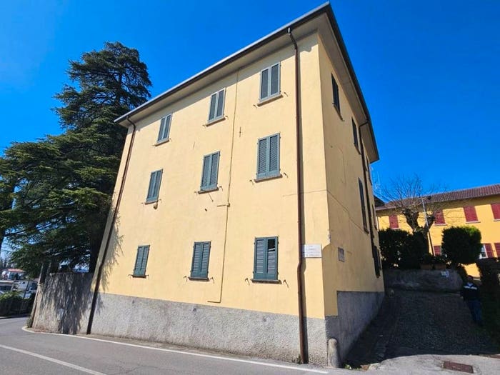 Casa con 6 locali in vendita in Via San Francesco, Centro, Costa Masnaga