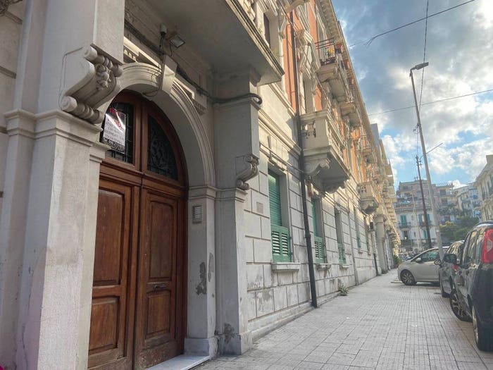 Appartamento con 5 locali in vendita in Via San Giovanni Bosco, Centro Storico, Messina