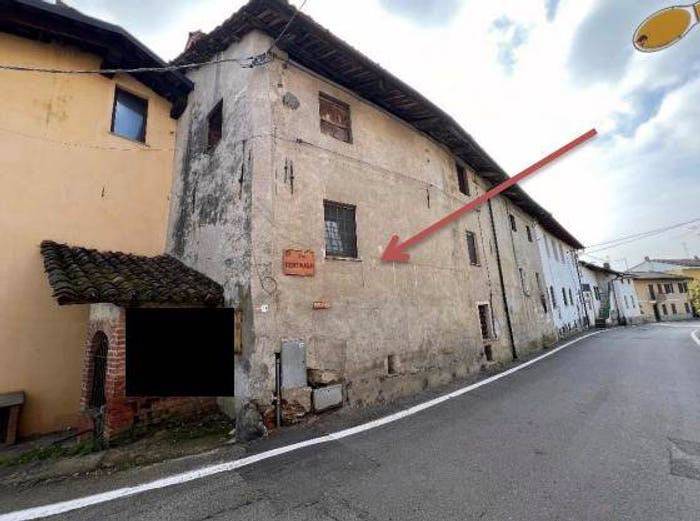 Casa con 5 locali in vendita in Frazione San Giovanni Via Centrale, San Giovanni, Castellamonte