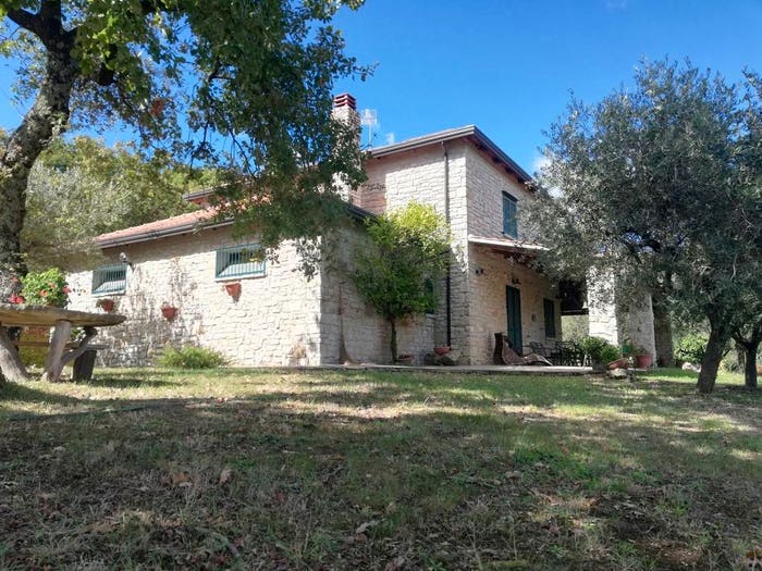 Casa con 5 locali in vendita in Via Castello, Piana di Monte Verna