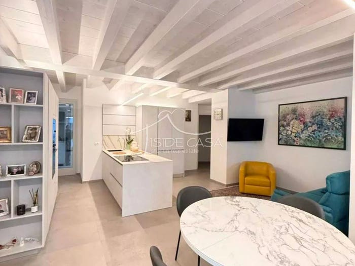 Appartamento trilocale in vendita in Centro, Mantova