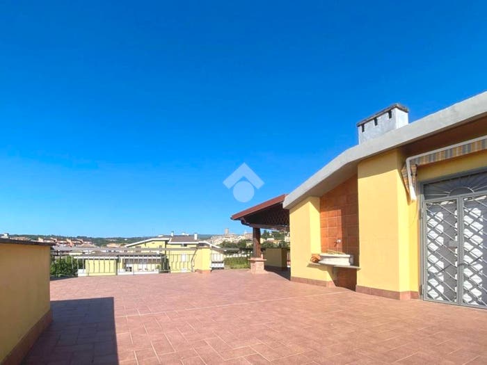Appartamento trilocale in vendita in VIALE degli eroi, Centro, Fabrica di Roma